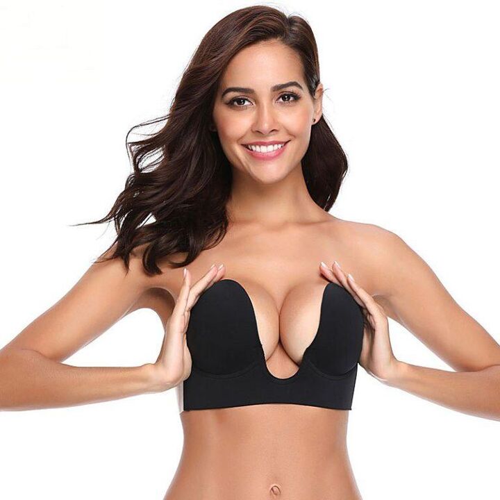 Soutien-gorge spécial pour augmentation mammaire visuelle.